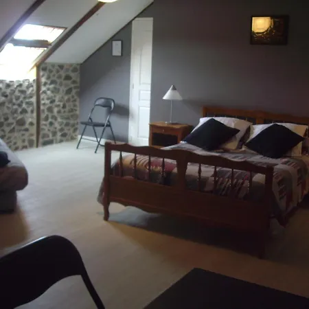 Ferme De Lamourio Saint-Cernin (Cantal)