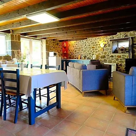 Ferme De Lamourio Saint-Cernin (Cantal)